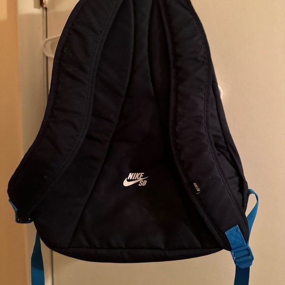 Nike SB backpack. - Picture 4 of 6